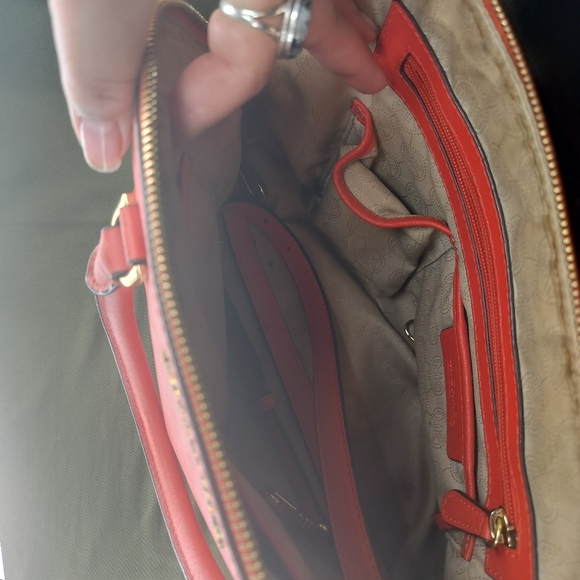 Michael kors Purse - Picture 2 of 3